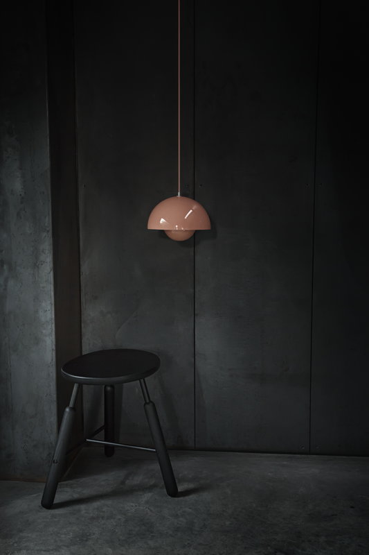 &Tradition | Flowerpot Pendant VP1, Beige Red (black cord