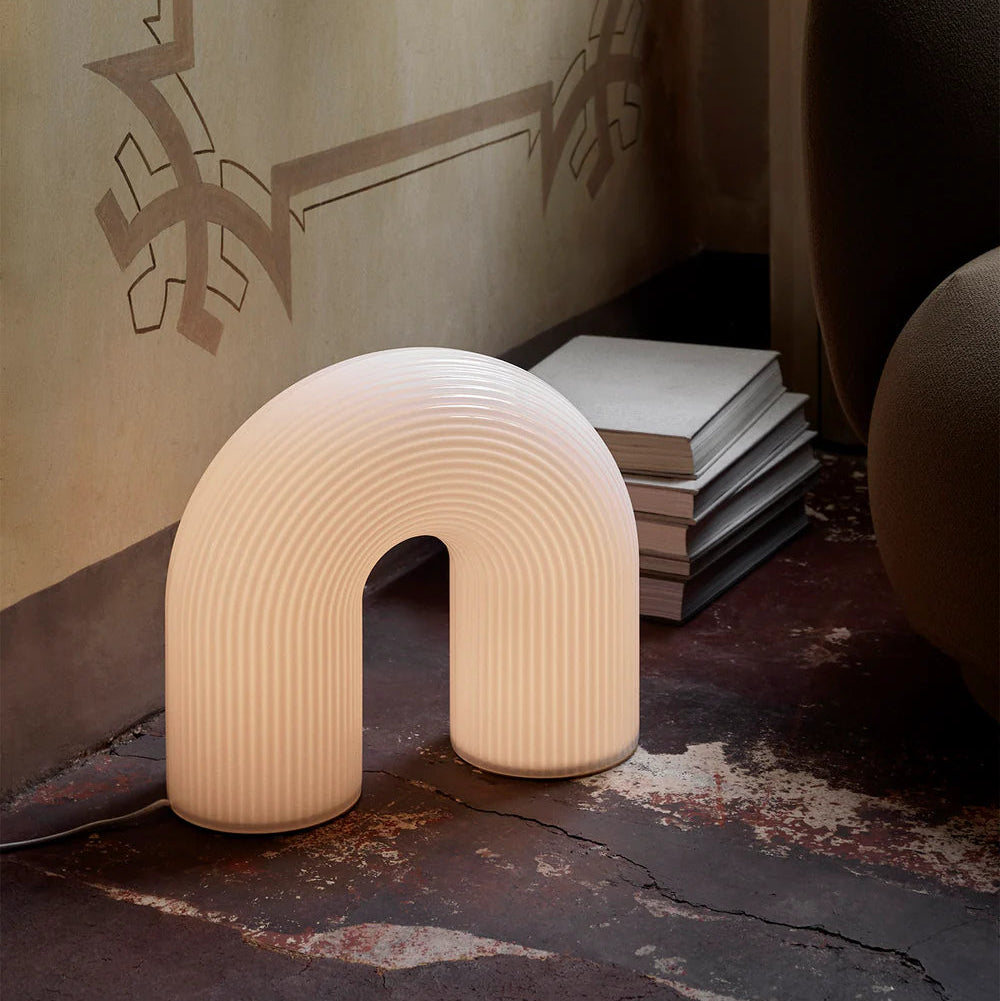 Vuelta Floor Lamp