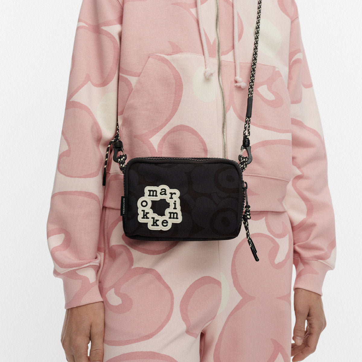 Marimekko unikko shoulder bag, black