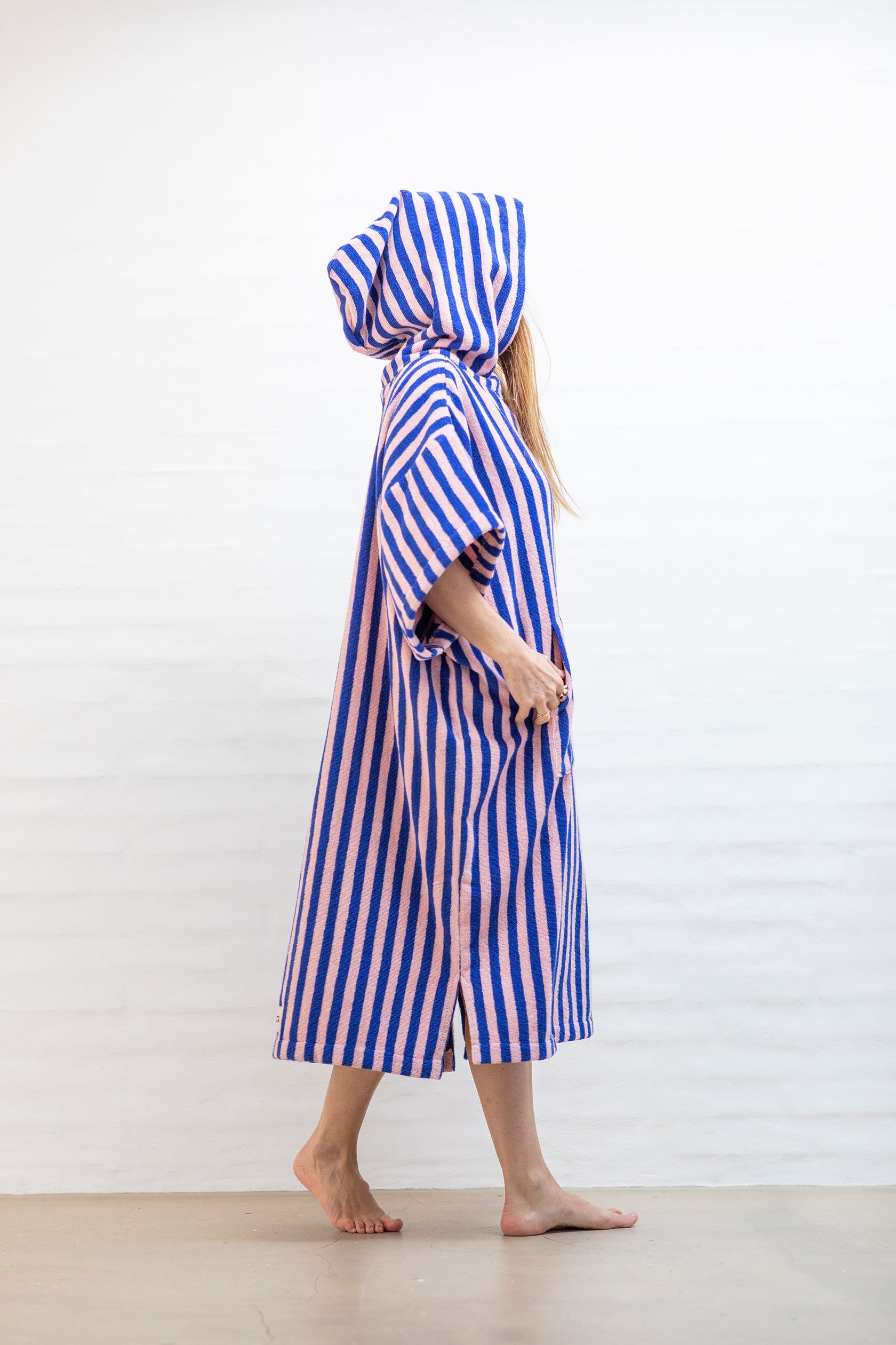 Naram Poncho, Blue/Rose