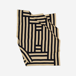 Columns Throw | Black