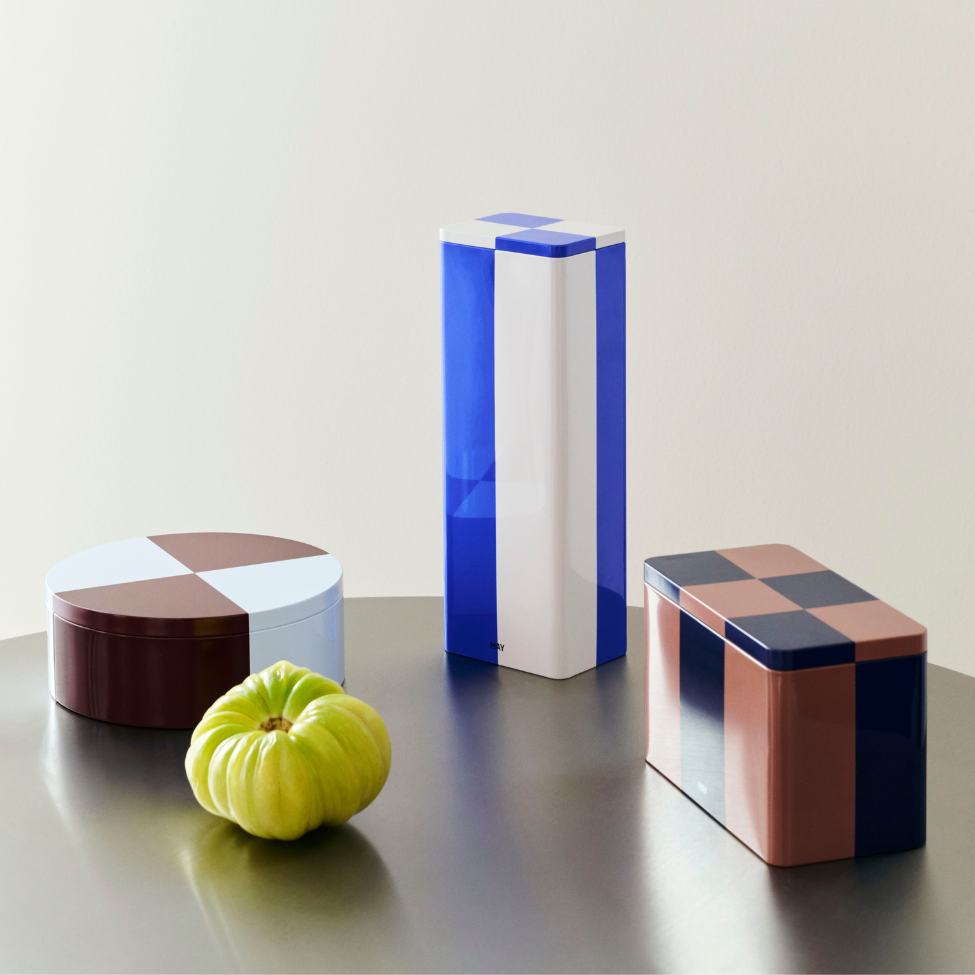 Tin Container, Round, Burgundy/Ice Blue