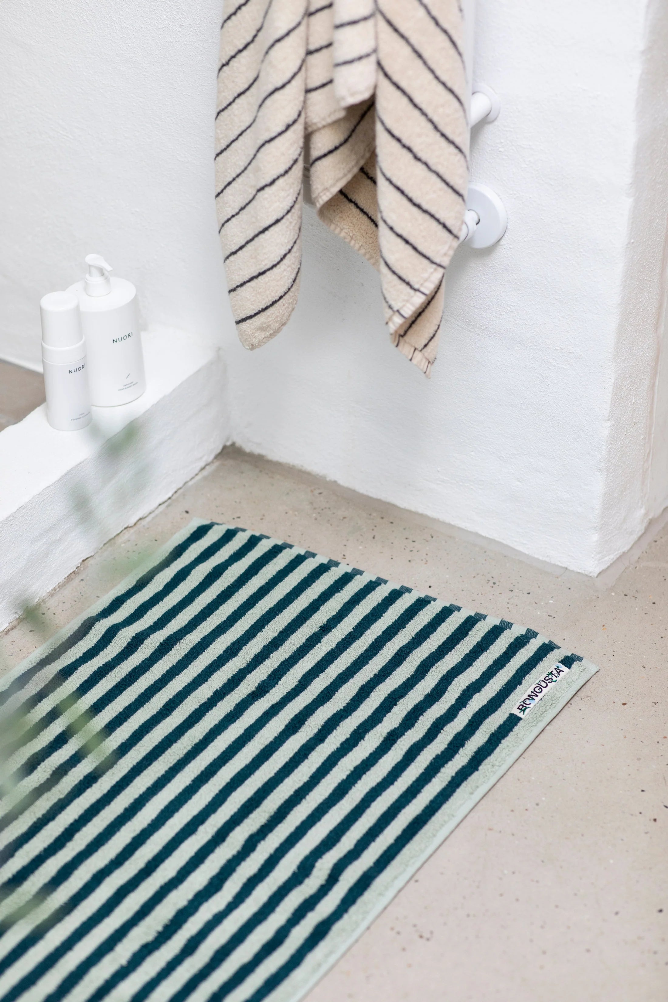 Naram Bath Mat, Seafoam/deep teal