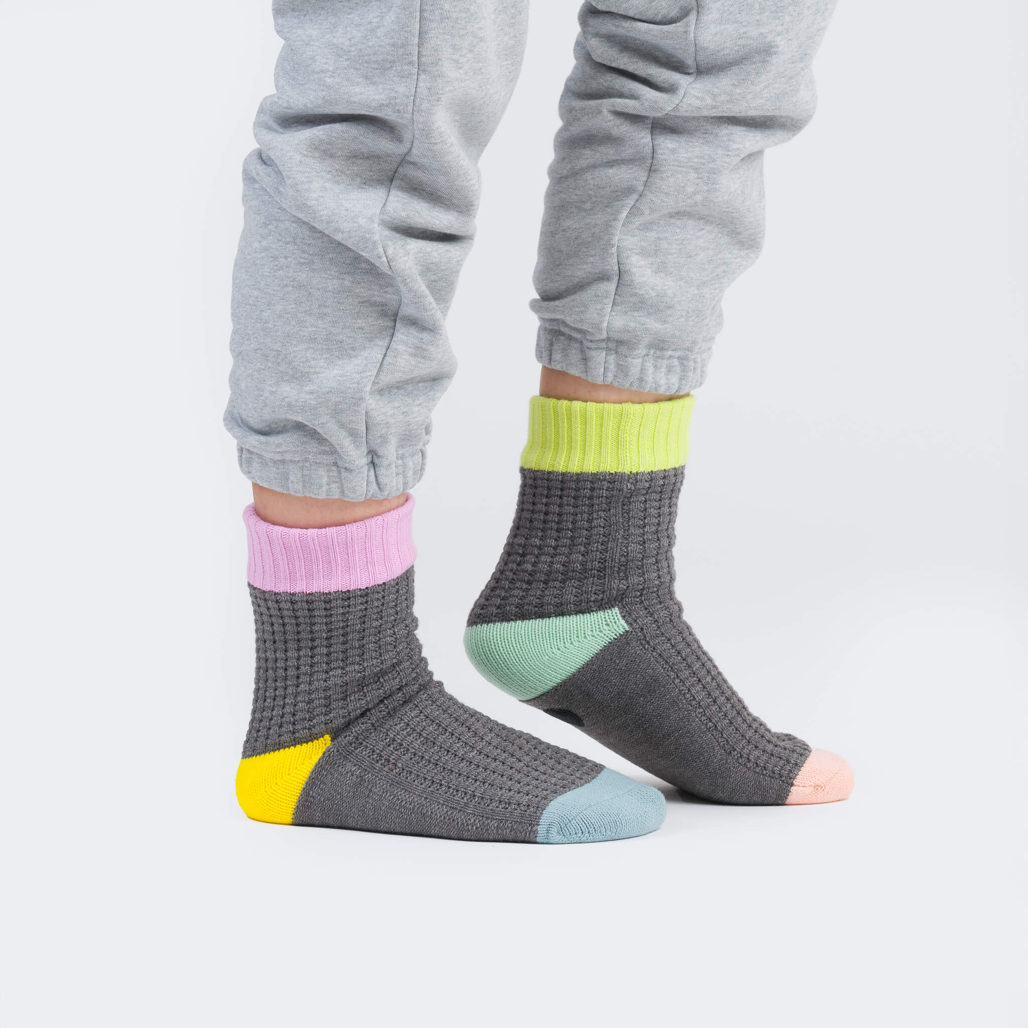 Spot Knit House Socks | Grey / S/M