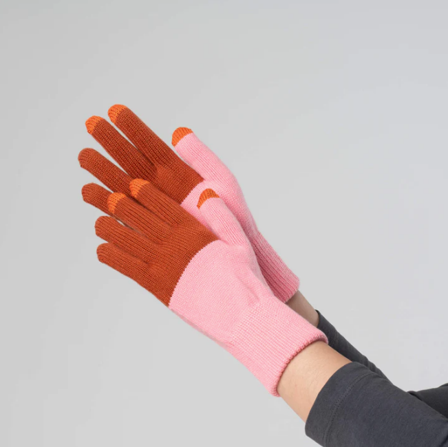 Sport Cuff Touchscreen Gloves, Pink