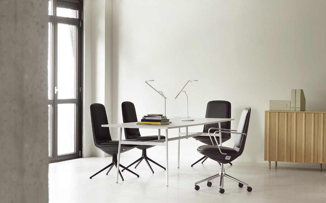 Off Chair High 4L Black Aluminum, Remix