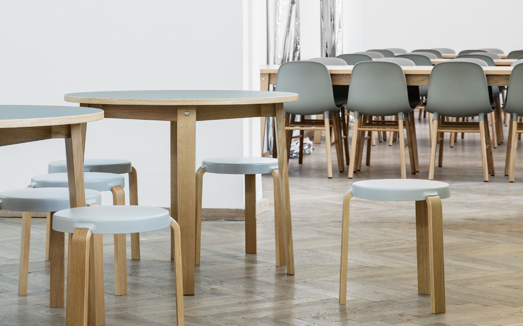 Tap Stool Oak, Olive