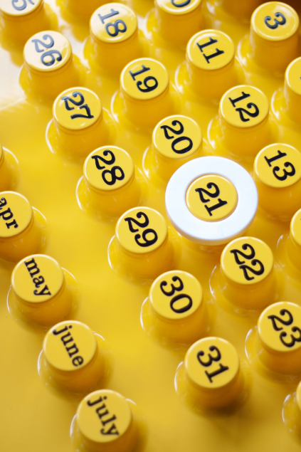 Ring a Date Calendar, Yellow – vancouver special