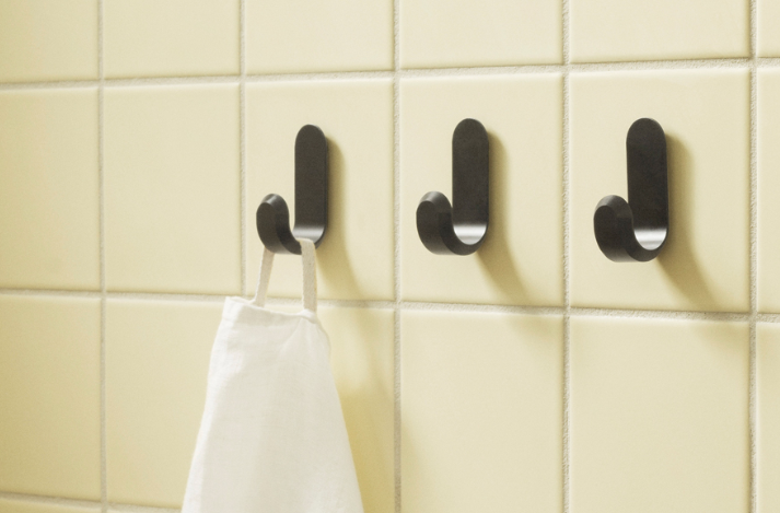 Curve Mini Hooks, 2 Pieces, Matte Silver