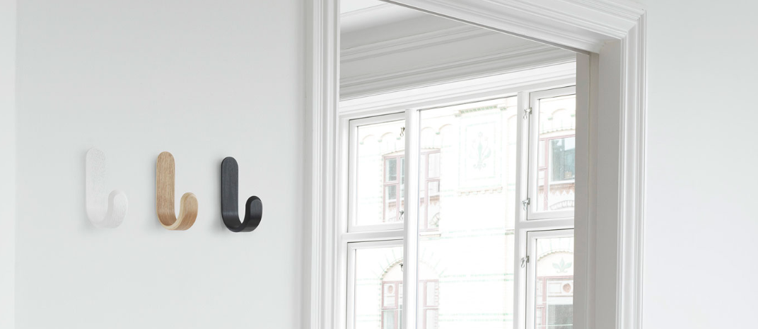 Curve Mini Hooks, 2 Pieces, Black