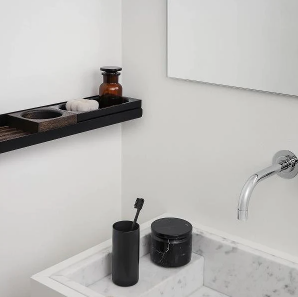 MODO  Wall Shelf, Large Black