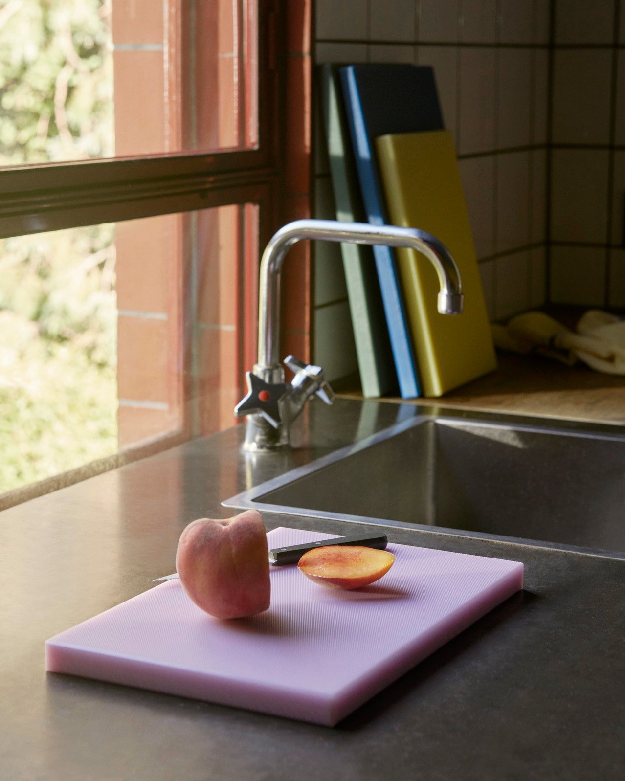 Slice Chopping Board, Medium, Lavendar