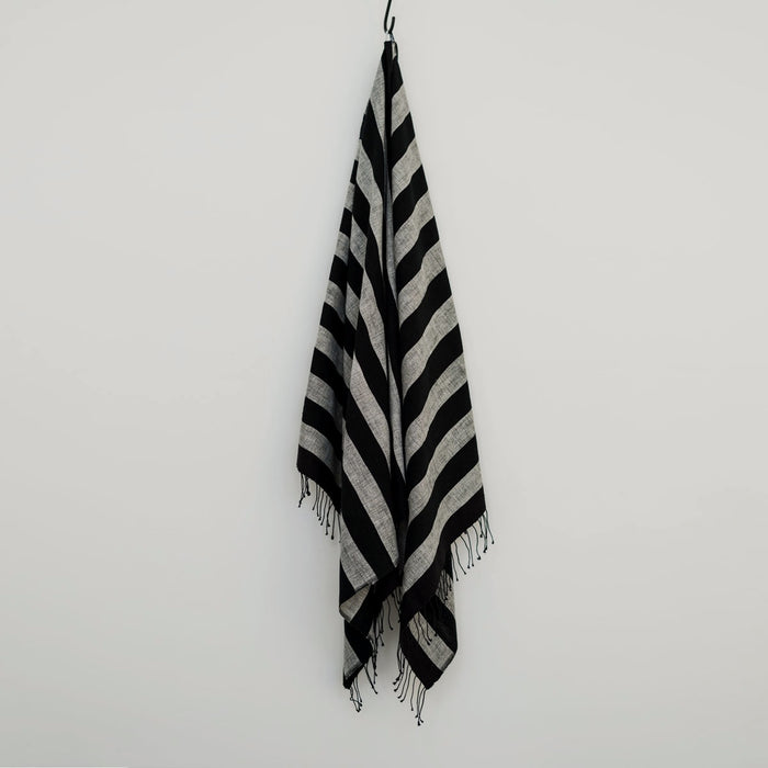 Sera Helsinki Large Towel - Asst.