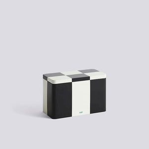 B+W tin container