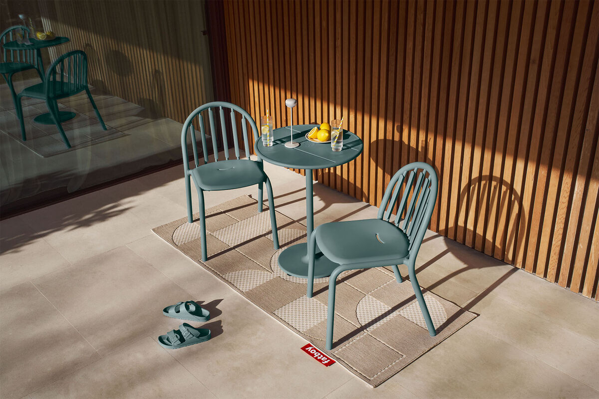Fred's Bistro Table Set, Dark Sage. Incl 2 chairs.