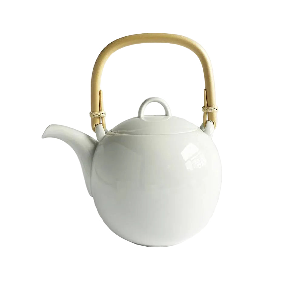 Hakusan Porcelain Teapot, 950ml, Mayu White