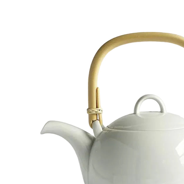 Hakusan Porcelain Teapot, 950ml, Mayu White