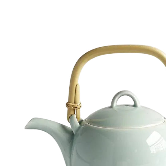 Hakusan Porcelain Teapot, 400ml, Mayu Light Blue