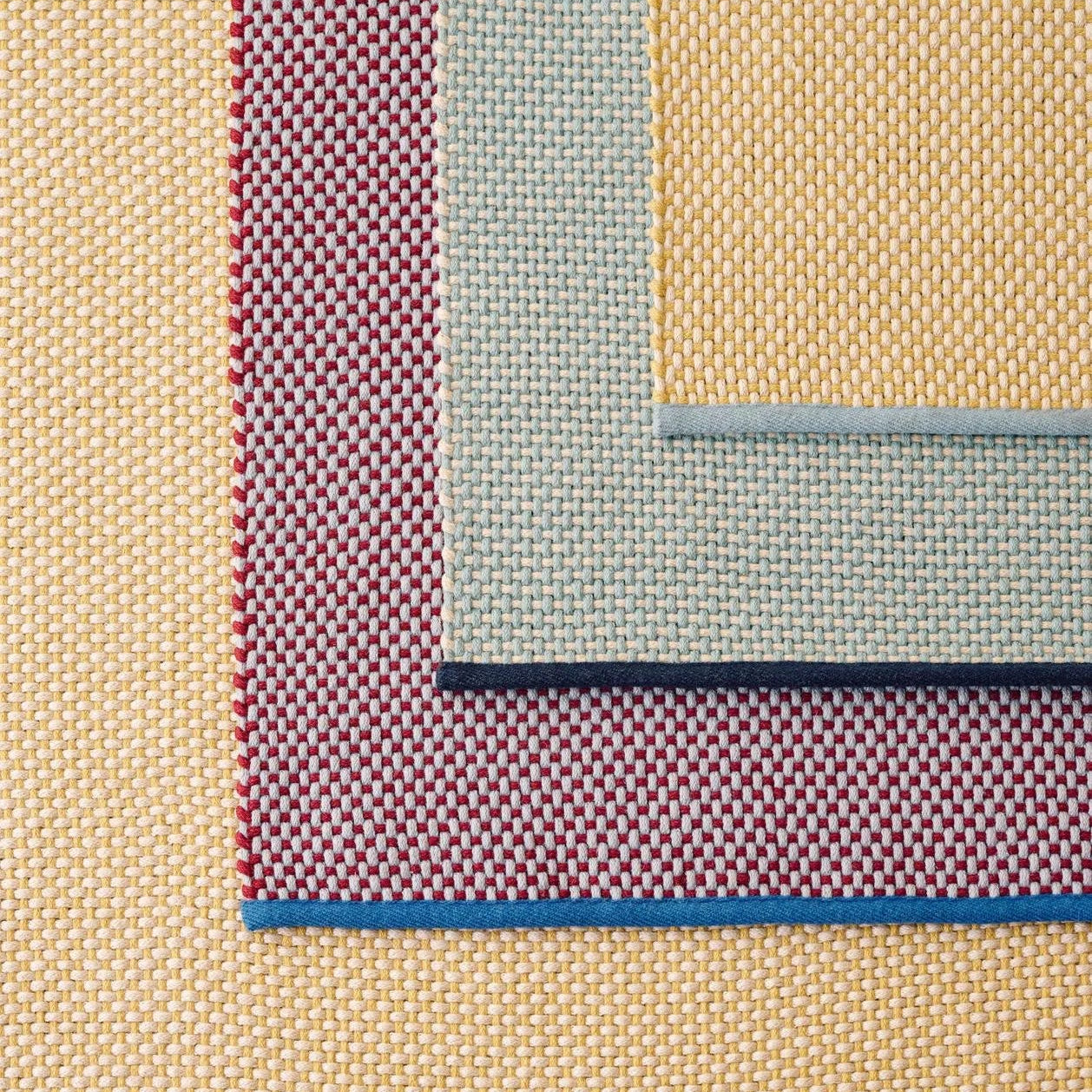 3 Colour Rug, Soft Yellow, 140 x 200 cm