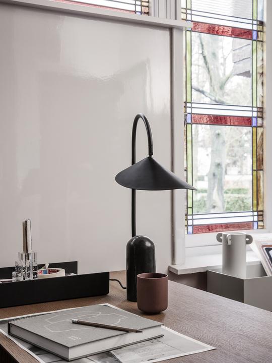 Arum Table Lamp, Black