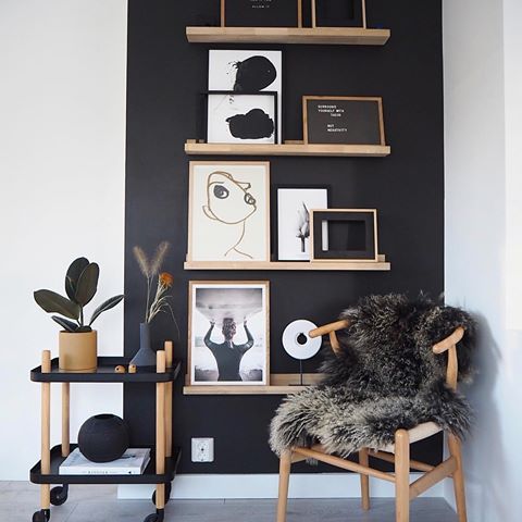 Block Table, Black