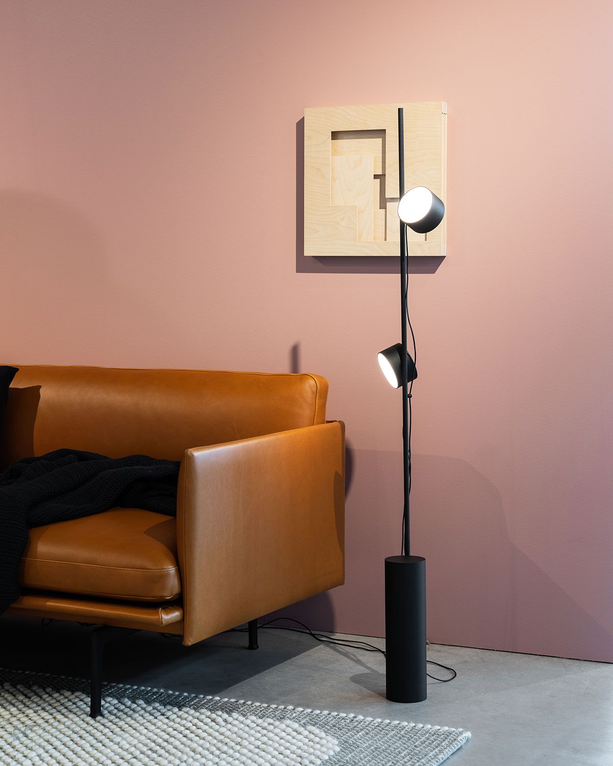 Post Floor Lamp, Black – vancouver special
