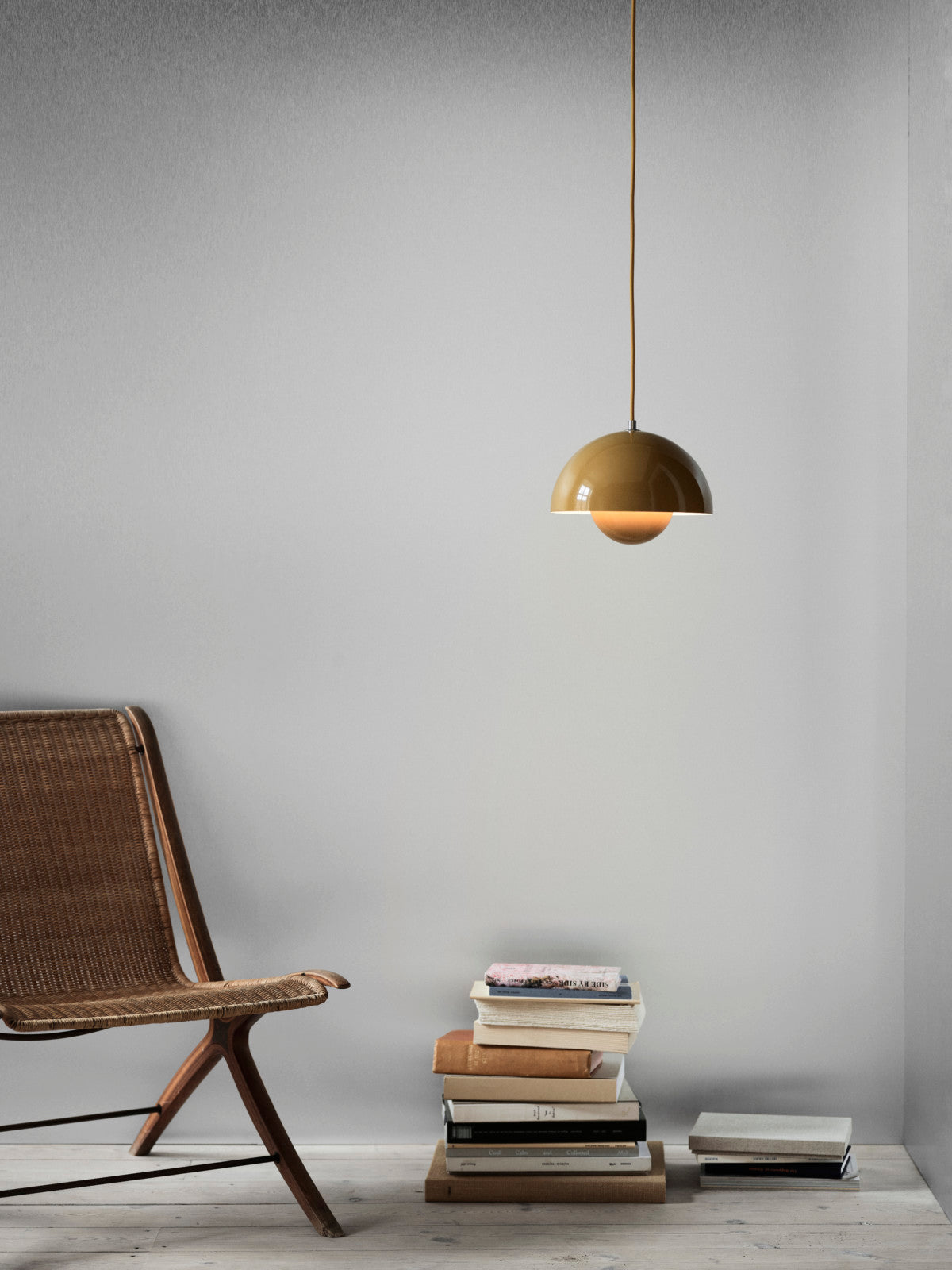 Flowerpot Pendant VP1, Mustard