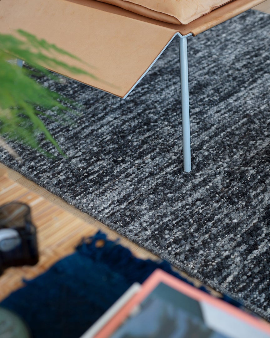 MK Charcoal carpet, 6' x 9'