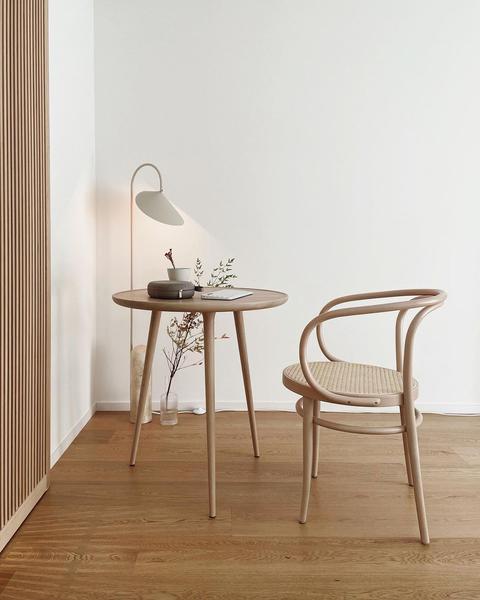 Arum Floor Lamp, Cashmere  (UL Version with US Outlet)