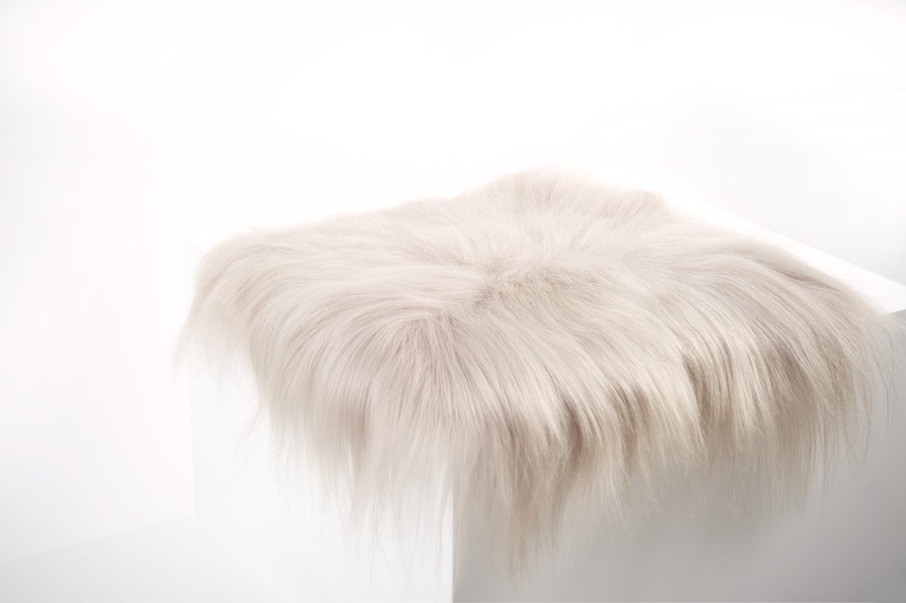 Linen Icelandic Sheepskin Chairpad