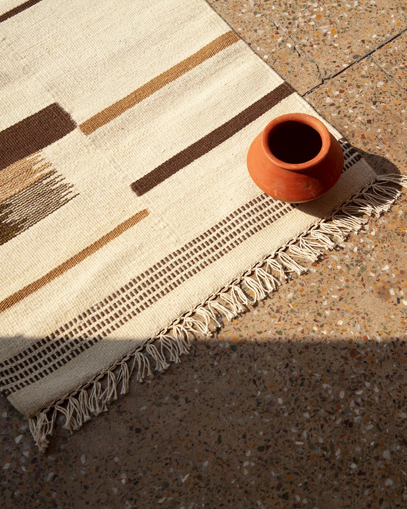 MK Snail carpet, 2' x 3'