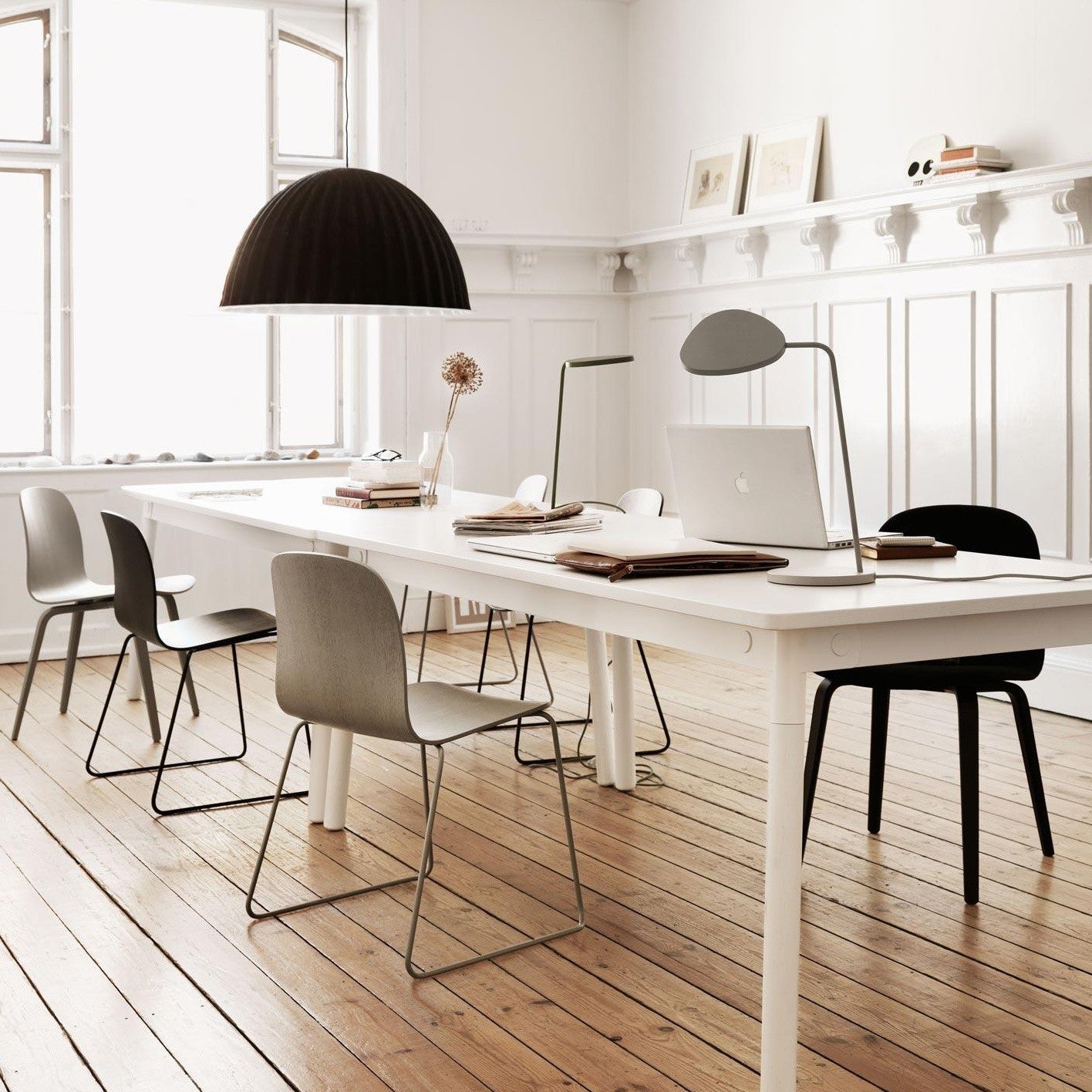 Visu Chair, Wood Base, Black/Black