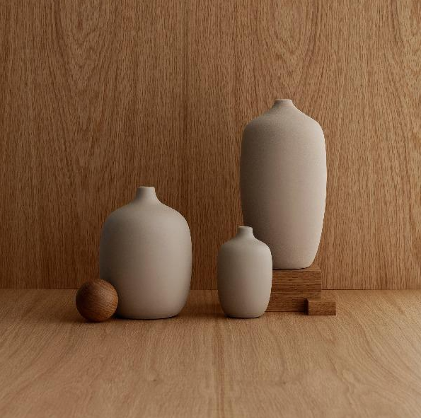 Ceola Vase, 5.5x7.5", White