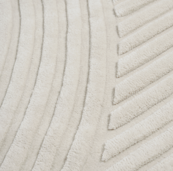 Relevo Rug, Off White, 5'6" x 7'9