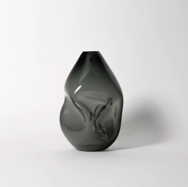 Summit Vase, Gloss Grey