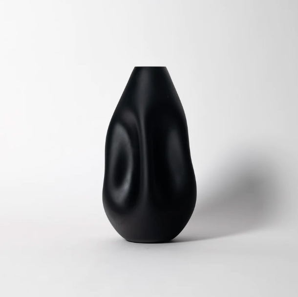 Summit Vase, Ebony