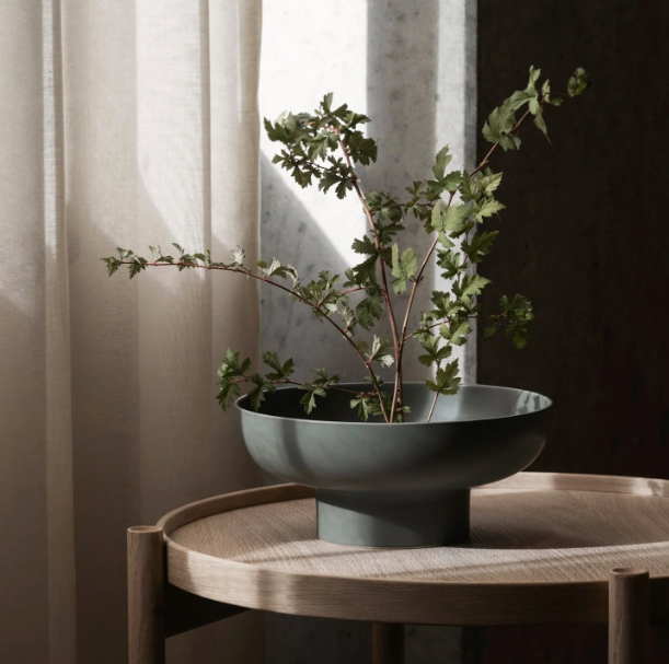 Miyabi Vase Low, White