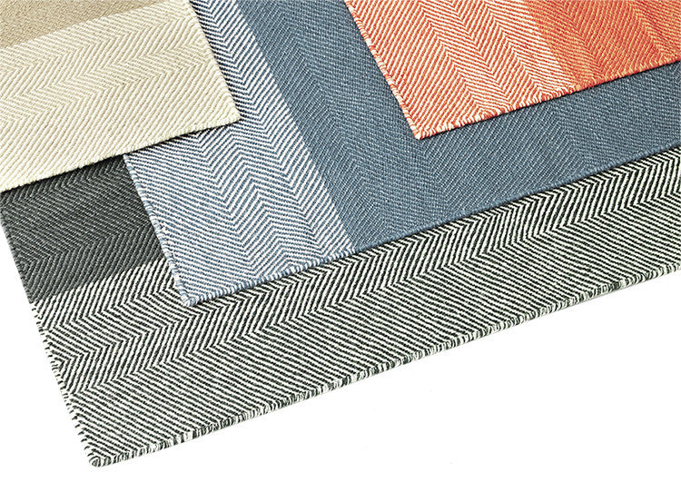 Varjo Rug, Dark Grey, 200 x 300 cm