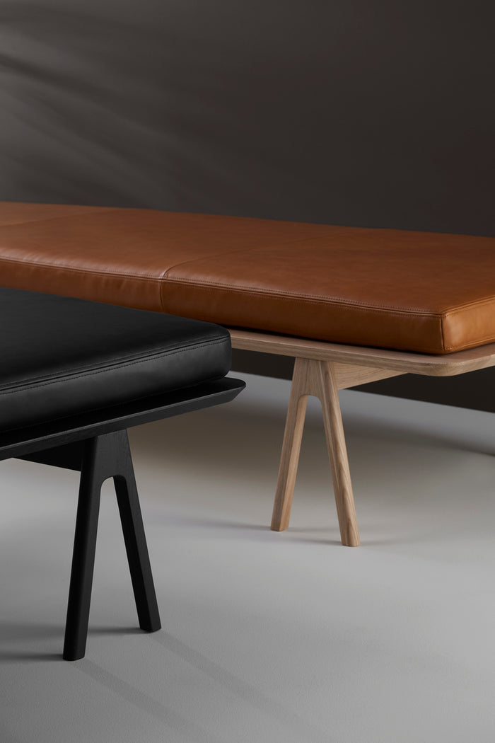 Level Daybed, Oak / Black Leather, 190 cm