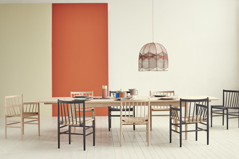 J80 Dining Chair, Black/oak