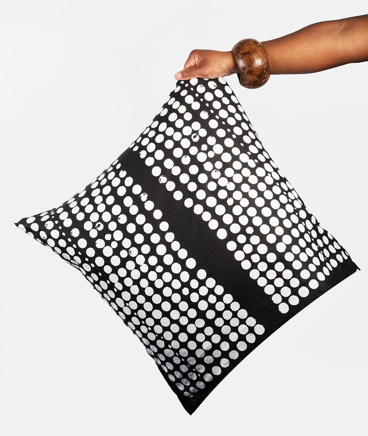 LINED SPOTTED CHARCOAL