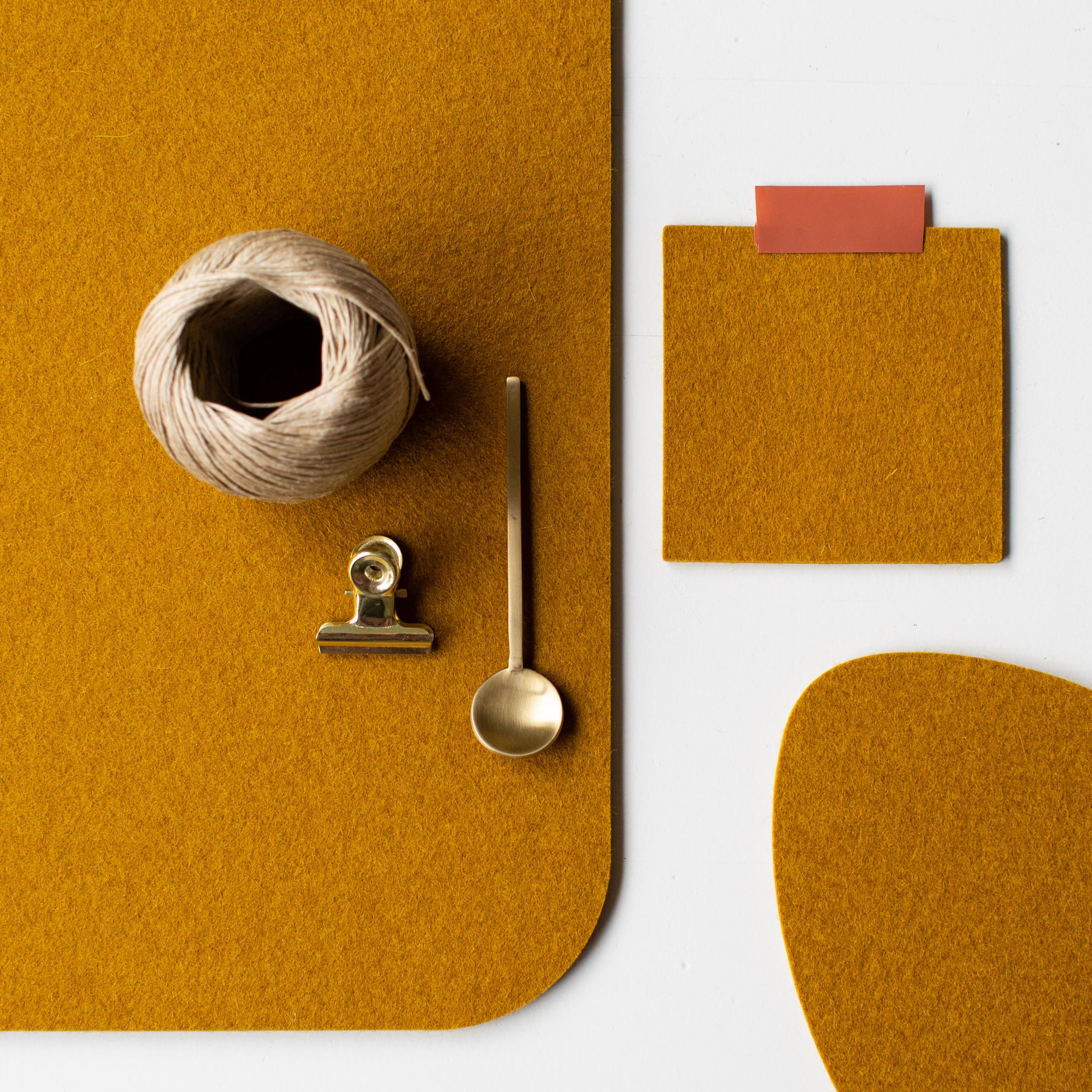 Felt placemat, 30x45cm, red