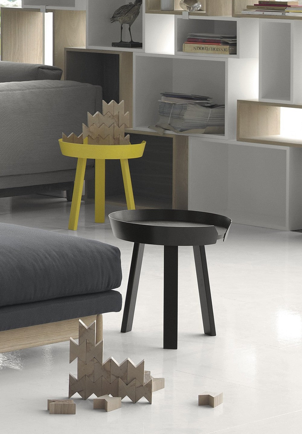 Around Coffee Table, Small, Black