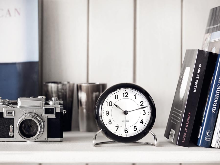 Arne Jacobsen Station Table Alarm Clock Black/White