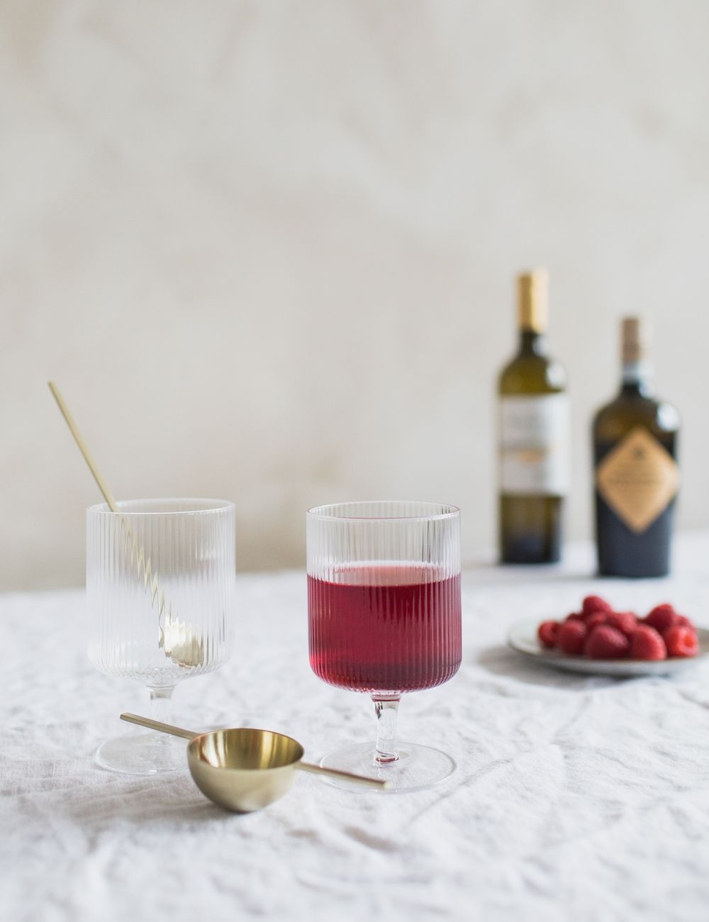 Ripple Wine Glass, Clear (Set of 2)